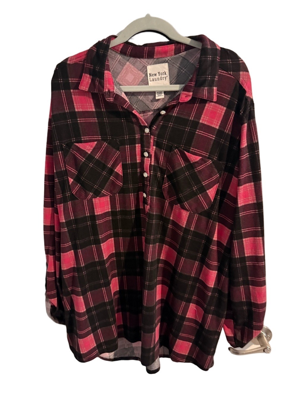 New York Laundry 3X Pink Black Plaid Henley Tunic Blouse Rhinestone Buttons